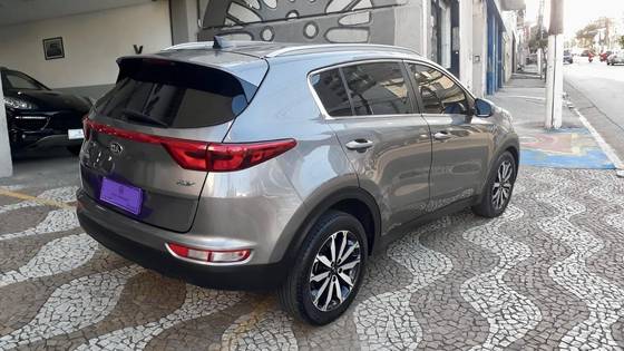 KIA SPORTAGE 2.0 LX 4X2 16V FLEX 4P AUTOMÁTICO KIA SPORTAGE 2.0 LX 4X2 16V FLEX 4P AUTOMÁTICO